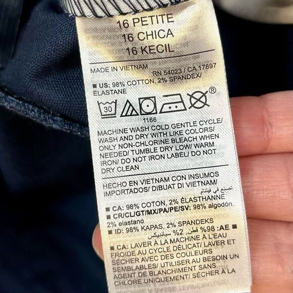 New! NWT Old Navy Blue Bootcut Stretch Uniform Pants 16P - Picture 5 of 11